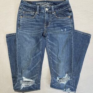 American Eagle Outfitters Women's Dark Blue Ripped Skinny Jeans